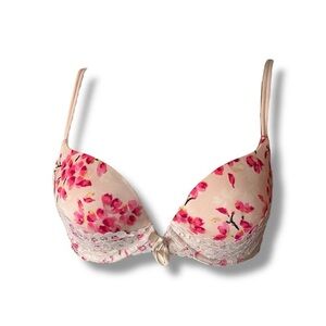 Victoria's Secret Floral Lace Bra